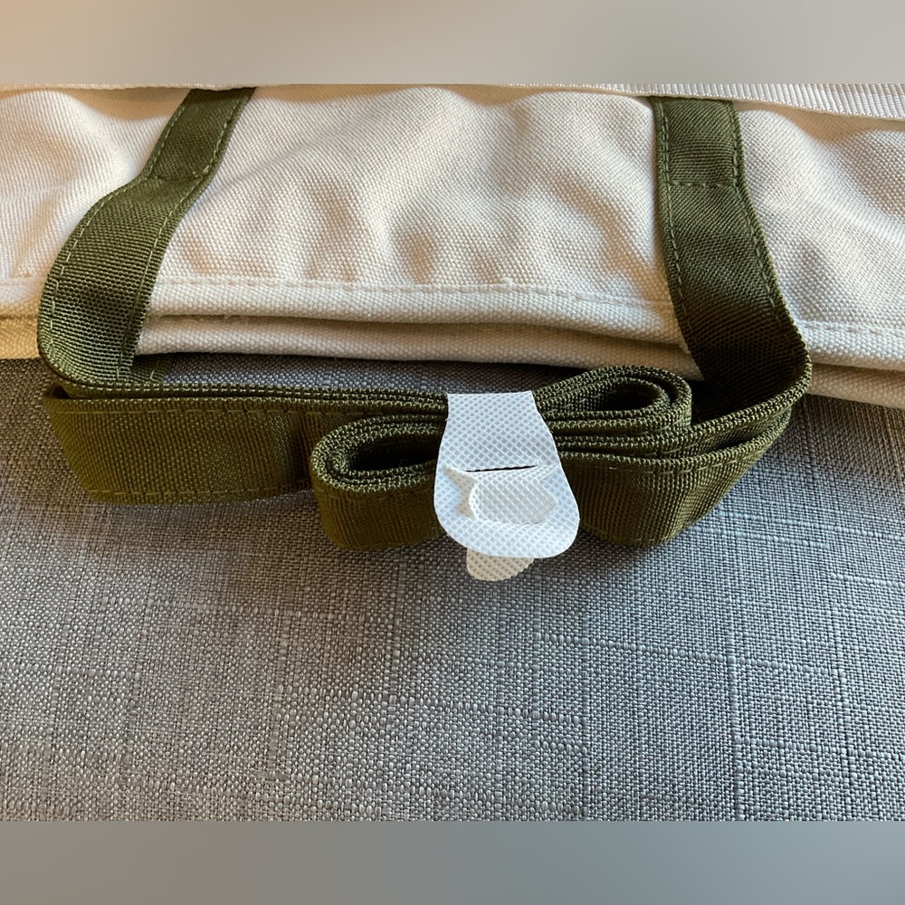DSW Canvas Travel Tote - New Without Tags - Picture 7 of 13